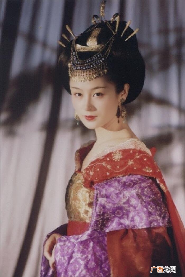 明星古装图片，10位古装美人露肩古装