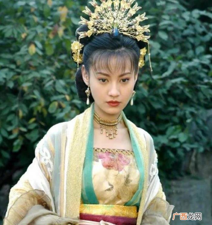 明星古装图片，10位古装美人露肩古装