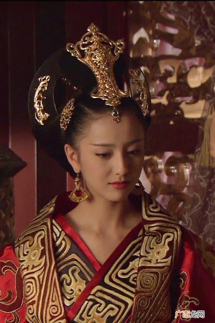 明星古装图片，10位古装美人露肩古装