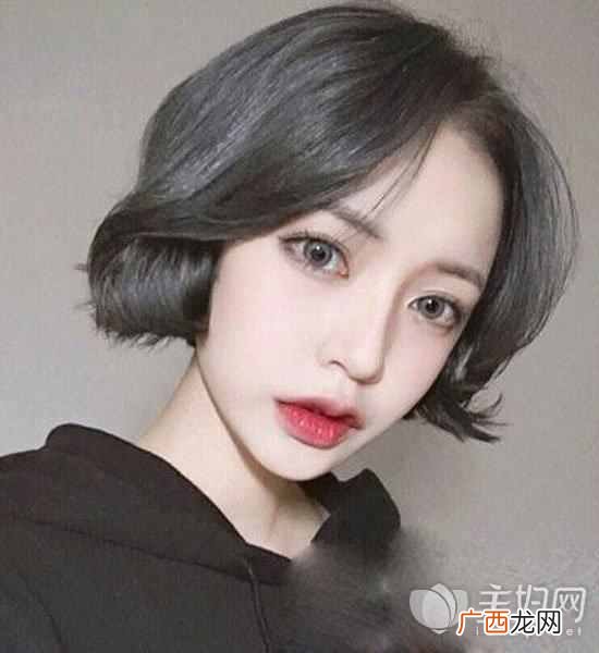 最火的头发颜色推荐 染什么颜色头发显白