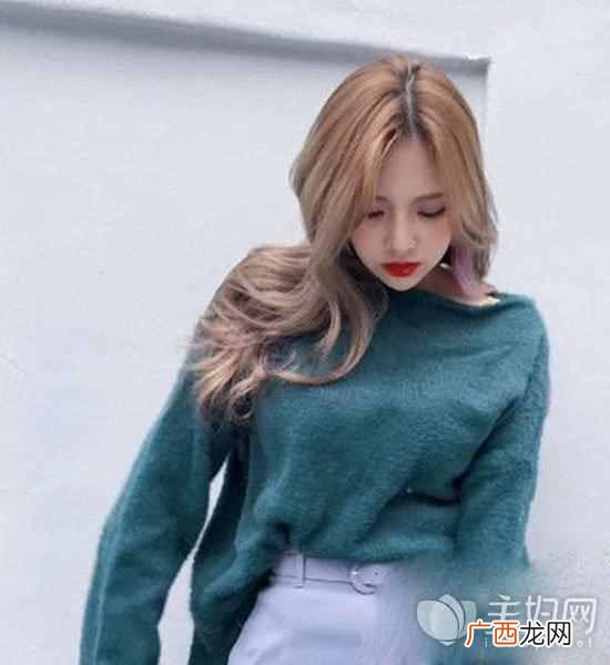 最火的头发颜色推荐 染什么颜色头发显白