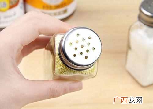 俗语打酱油是什么意思 酱油什么意思