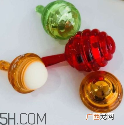 小蜜坊棒棒糖唇膏多少钱？小蜜坊棒棒糖唇膏不同颜色区别