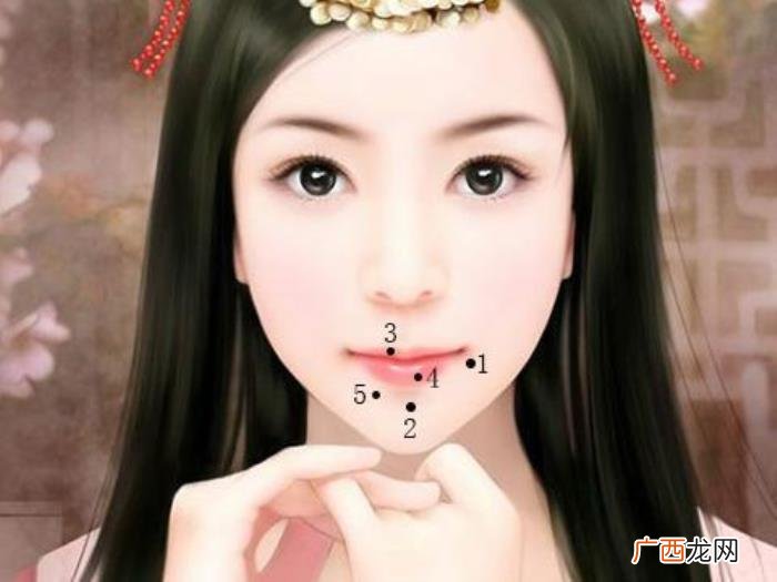 屁股有痣的女人，细数女人身上的幸福好运痣