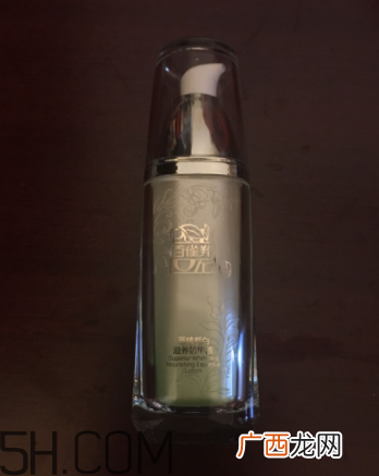 百雀羚美白精华液适合年龄 适合肤质