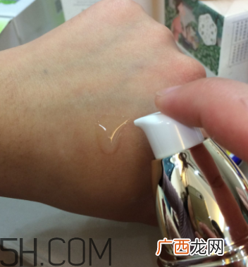 百雀羚美白精华液适合年龄 适合肤质