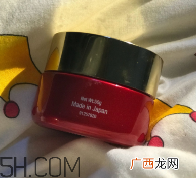 Olay小脸面霜适合秋冬吗？适合油皮吗？