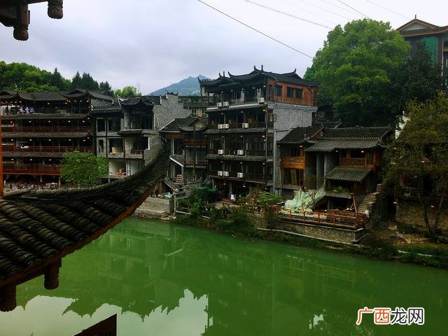 旅游区做什么生意火爆 古镇里开什么特色店