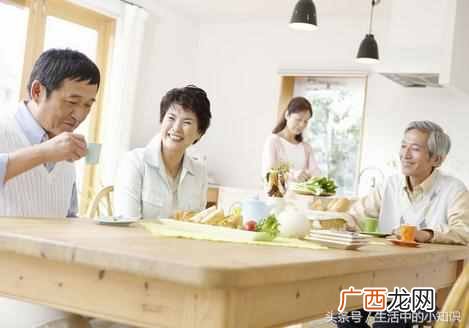 妈妈生日礼物送什么好（最适合送妈妈的礼物大