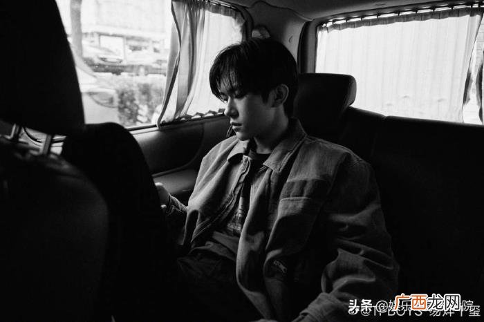 张艺兴肖战谁更火，正式步入三十大关的肖战、杨洋、张艺兴