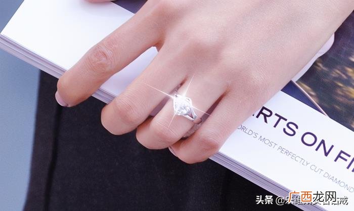 不同手指戴戒指的含义 戒指戴在手上的含义