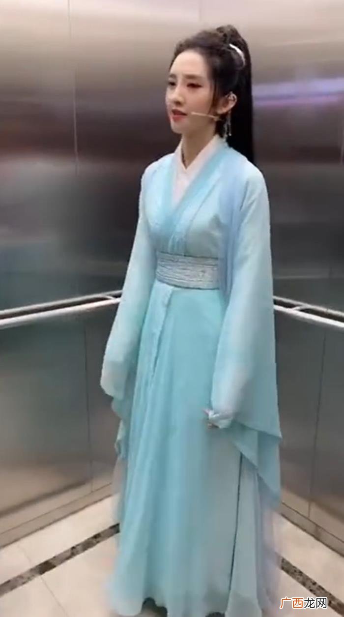 33岁唐艺昕产后综艺首秀 唐艺昕真实身高体重