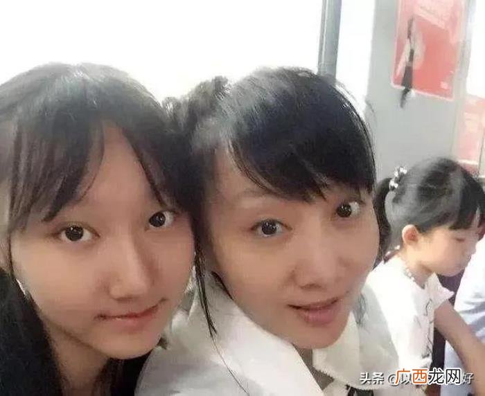 云飞在前妻女儿紧要关头 云飞结婚照