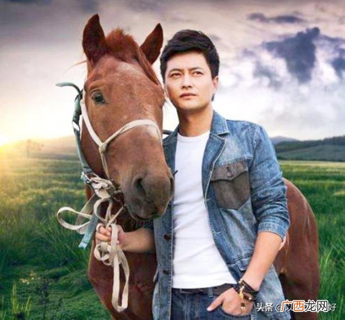 云飞在前妻女儿紧要关头 云飞结婚照