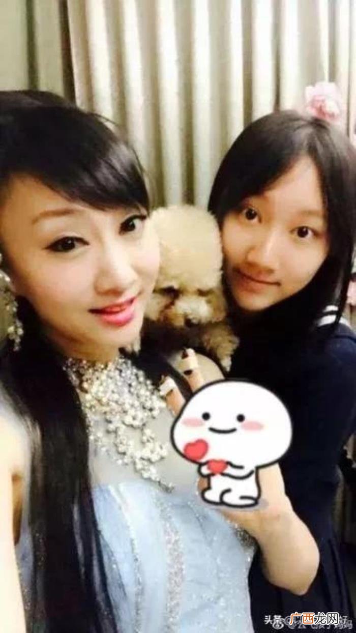 云飞在前妻女儿紧要关头 云飞结婚照