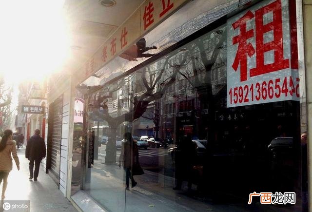 批发鲜花去哪里进货,开一个花店大概需要投资多少钱