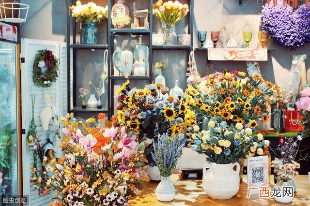 批发鲜花去哪里进货,开一个花店大概需要投资多少钱