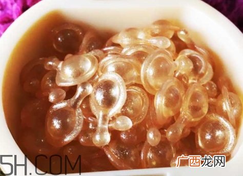 雅顿眼胶和面胶区别 雅顿眼胶和面胶可以一起用吗？