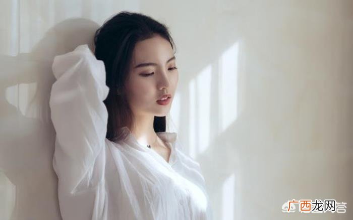 女孩说不合适是考验吗，当女生说我们不合适时