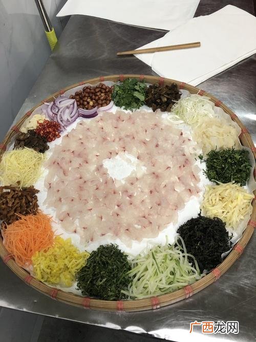广西桂平大洋镇鸵鸟养殖基地 广西横县养殖什么鱼