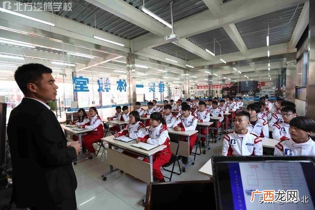 女孩初中毕业学针车好吗,16岁初中没毕业学啥好女生