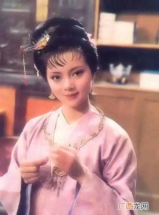 小家碧玉是什么样子 大家闺秀是什么意思