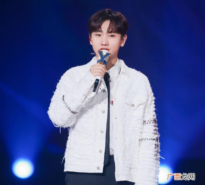 刘宇宁周笔畅认识么，戴佩妮、刘宇宁、周笔畅、单依纯组队