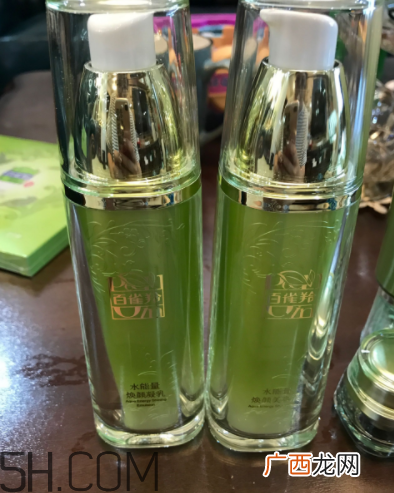 百雀羚水能量套盒适合油皮吗？适合秋冬用吗？