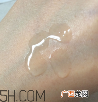 欧诗漫水氧瞬透水是爽肤水吗？欧诗漫水氧瞬透水怎么用
