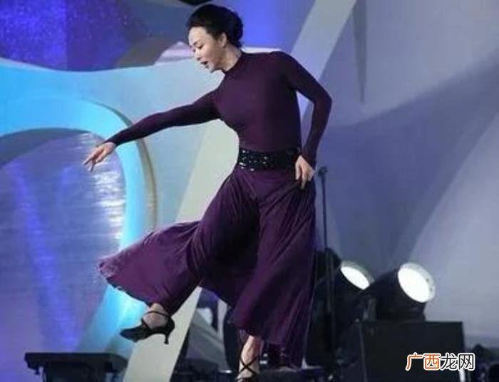 毒舌金星的疯狂变性人生 金星为什么要变性