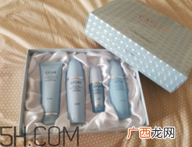 欧诗漫高保湿3件套很油吗_适合夏天吗