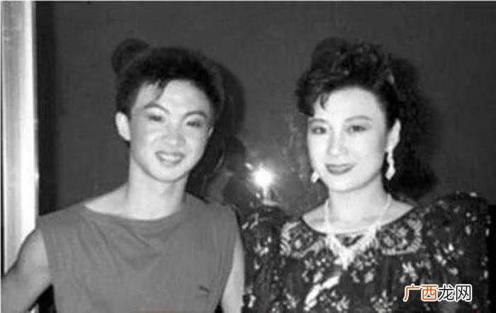 和老公汉斯离婚只用5分钟 金星离婚了吗