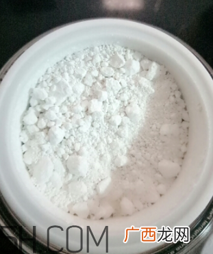欧诗漫珍珠粉如何判真假？欧诗漫珍珠粉为什么有结块？