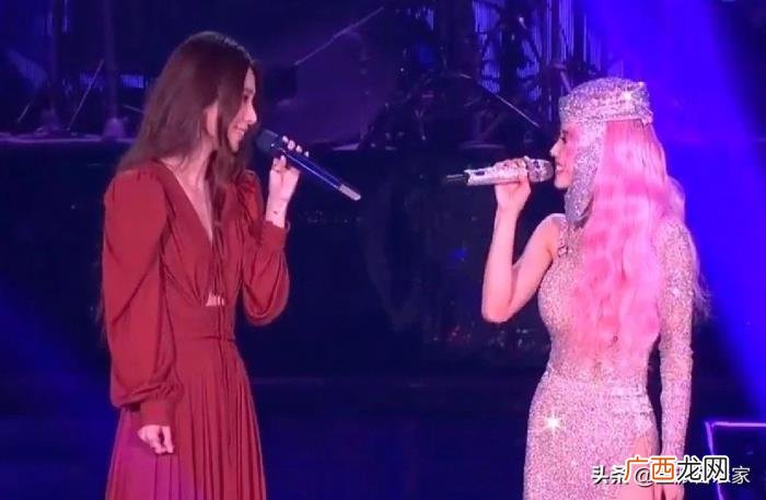 田馥甄看周杰伦演唱会，田馥甄惊喜现身蔡依林演唱会为其助阵
