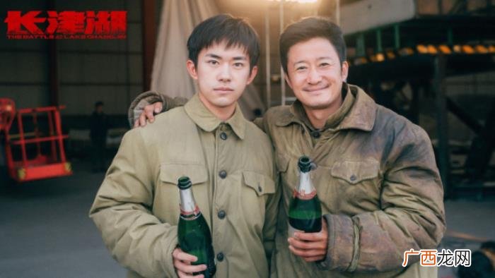 易烊千玺多大岁数，20岁的易烊千玺被赞天才演员