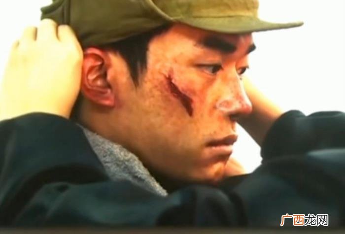 易烊千玺多大岁数，20岁的易烊千玺被赞天才演员