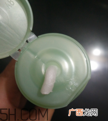 欧诗漫控油洁面乳使用心得_产品评测