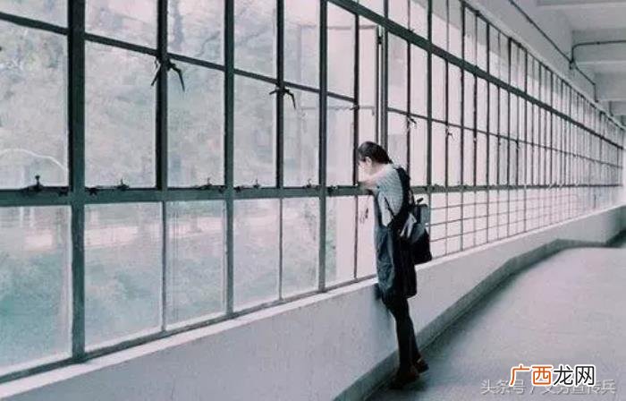 一个人很烦很累的心情说说 很烦很累的心情说说