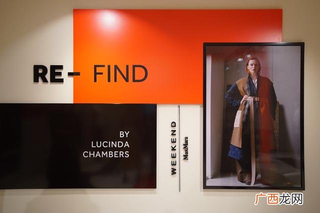 装修效果图,女服装店铺装修设计图片