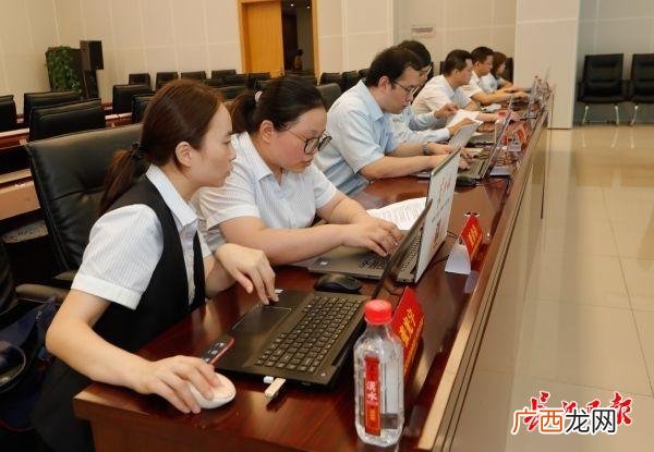个体户贷款2年无息贷款,个体户去银行贷款需要什么条件