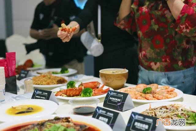 适合在小区开的实体店 开什么小店适合自己做