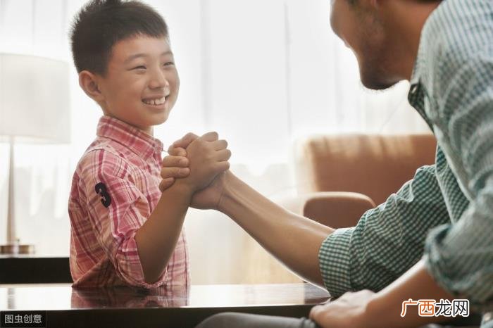 那些带着孩子离婚的男人 男人离婚带一个儿子