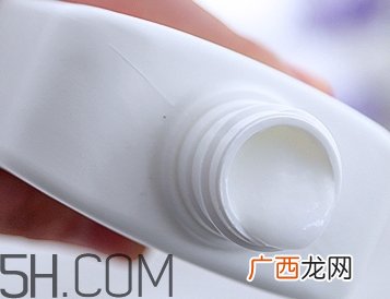 c乳是什么护肤品？c乳盖子怎么打开？