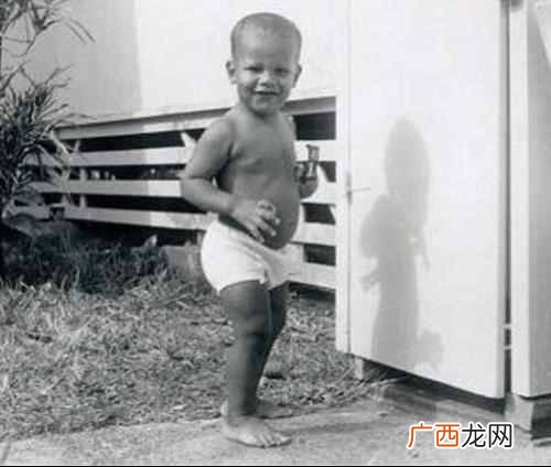 奥巴马的祖先是谁 奥巴马是什么党派