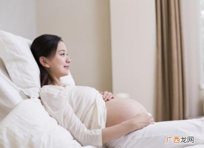 如果有女人愿意为你怀胎生子 男人听到女人愿意为他生孩子