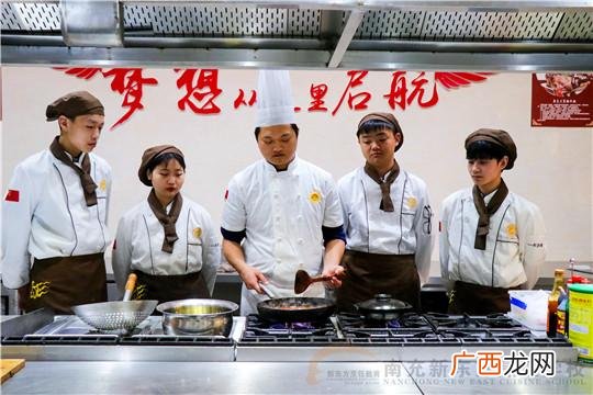 技校女孩学什么专业好 初中毕业女生适合学什么专业-