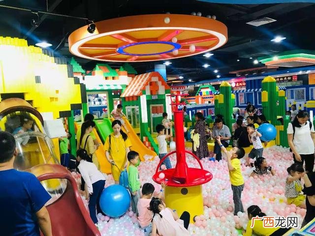 镇上开儿童乐园赚钱吗 150平方游乐场