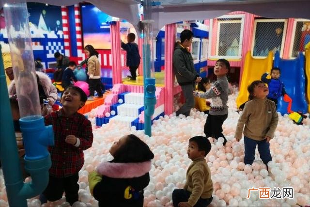 镇上开儿童乐园赚钱吗 150平方游乐场