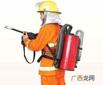干粉灭火器适用于哪几类火灾？