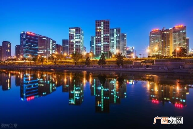 蹦床乐园加盟 大型蹦床游乐园
